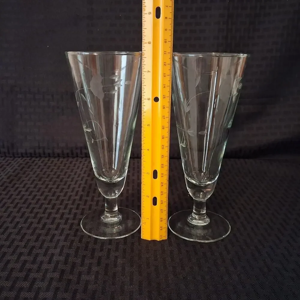 Set of 2 Vtg Princess House Heritage Crystal Pilsner Tall Beer Glasses Etched